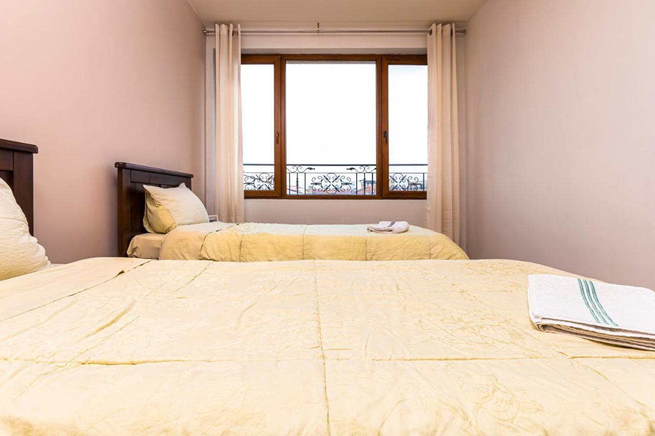 The Walnut 2Bd Apartment Plovdiv Kültér fotó