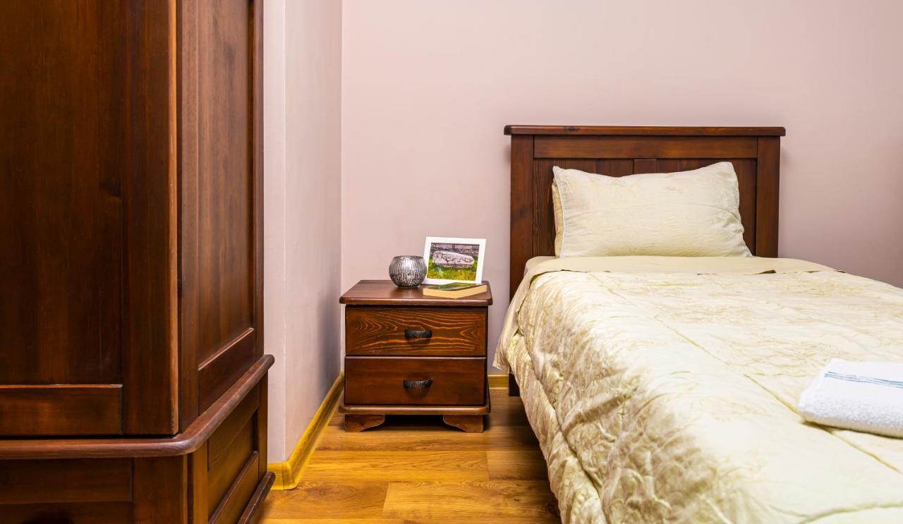 The Walnut 2Bd Apartment Plovdiv Kültér fotó