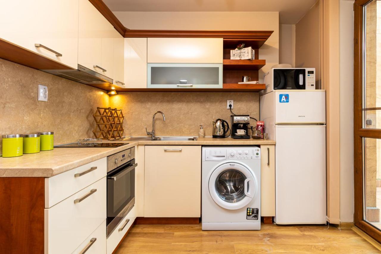 The Walnut 2Bd Apartment Plovdiv Kültér fotó
