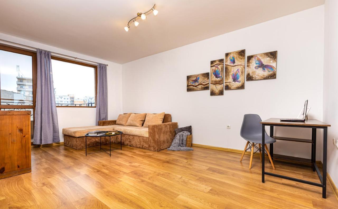 The Walnut 2Bd Apartment Plovdiv Kültér fotó