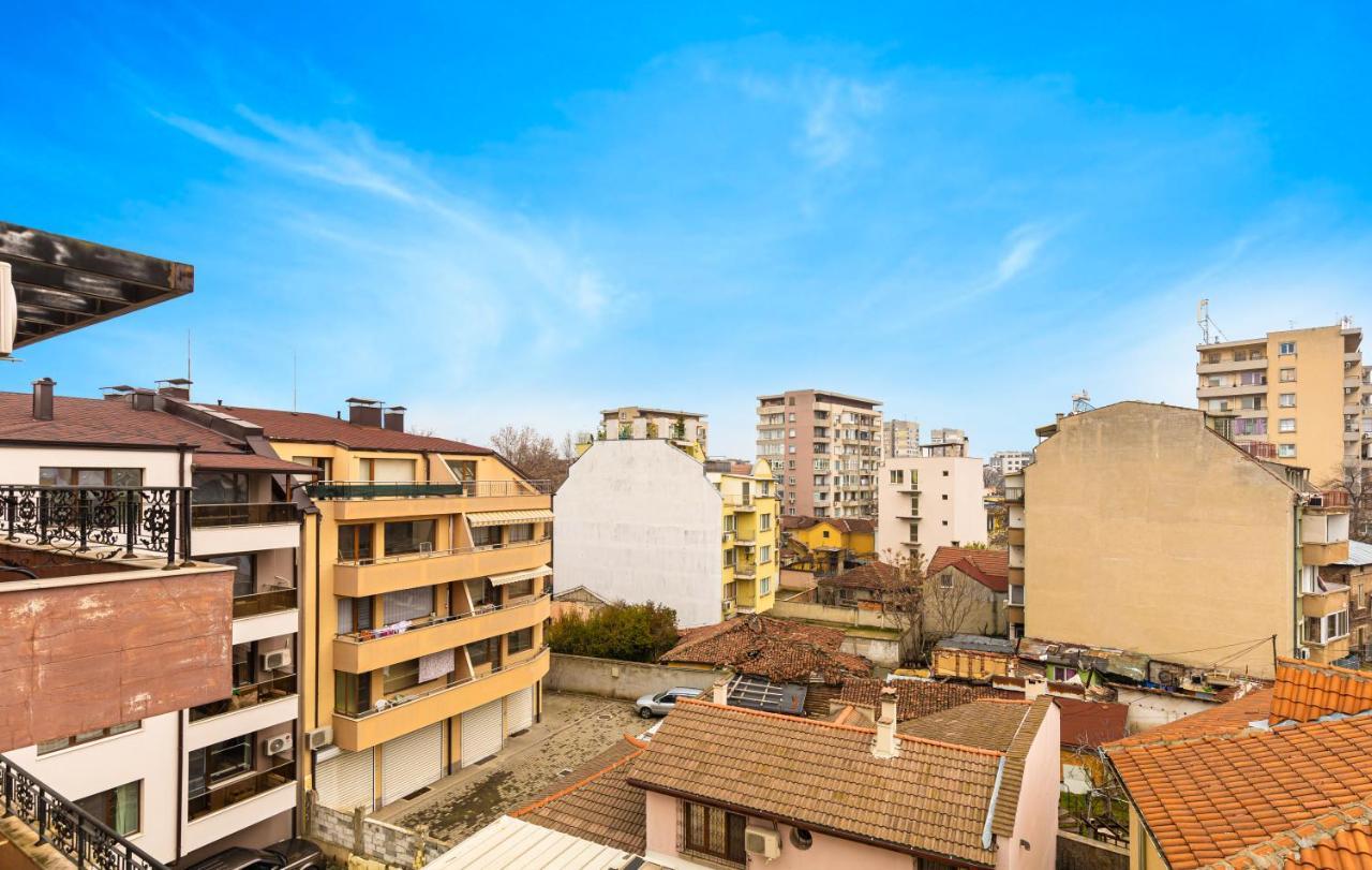 The Walnut 2Bd Apartment Plovdiv Kültér fotó