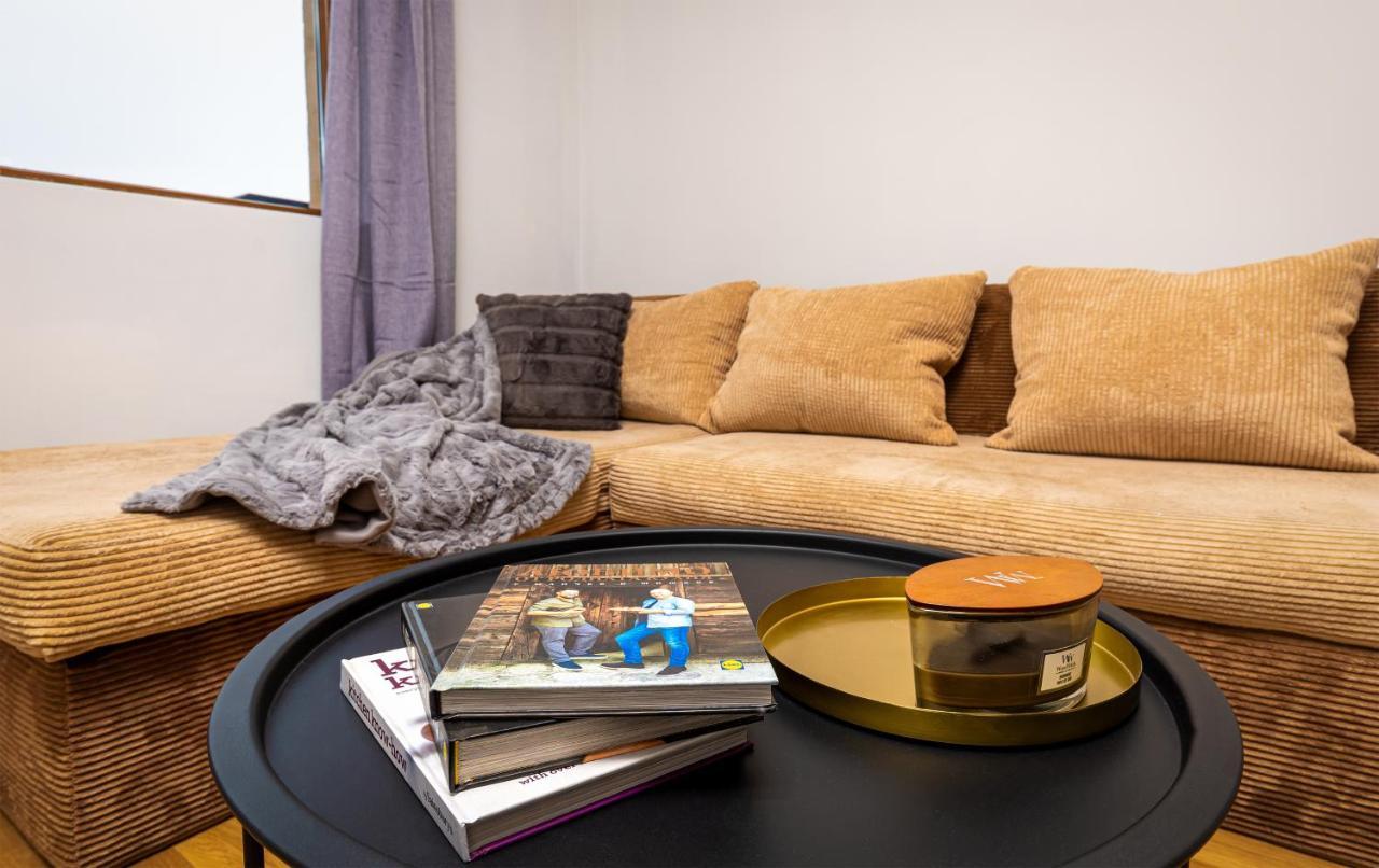 The Walnut 2Bd Apartment Plovdiv Kültér fotó